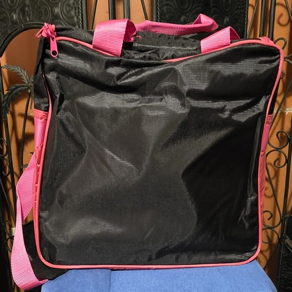 Strikeforce Black and Pink Bowling Bag - Picture 6 of 10